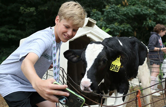 082319_futp60-farm-viep_selfie_700x450