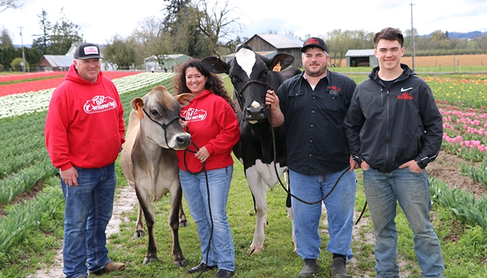 121719_NET-Zero-Sn-Farmer-Stories-Pt-2_family_700x400